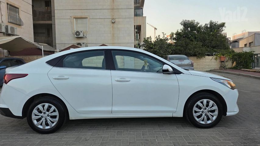יונדאי אקסנט i25