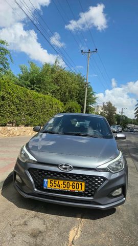 יונדאי i20