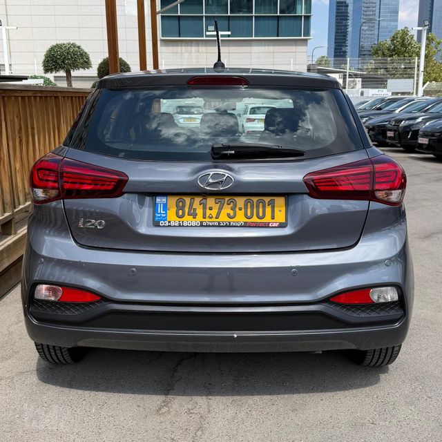 יונדאי i20