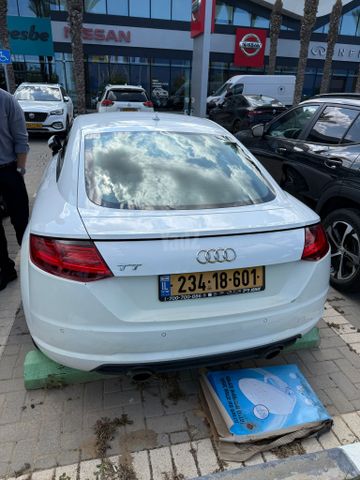 אאודי TT