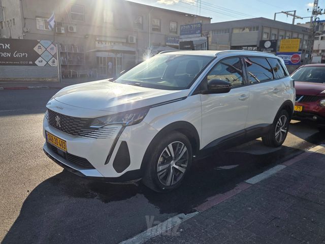 פיג'ו 5008