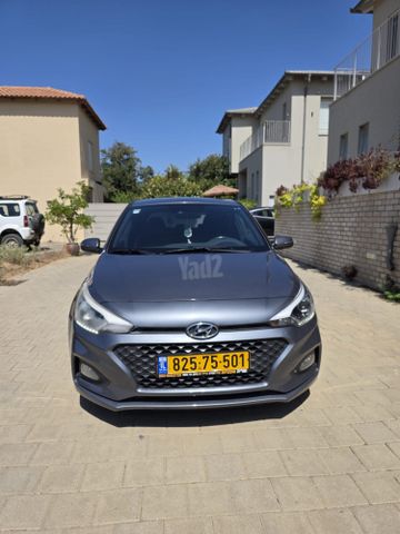 מודעת רכב יונדאי i20