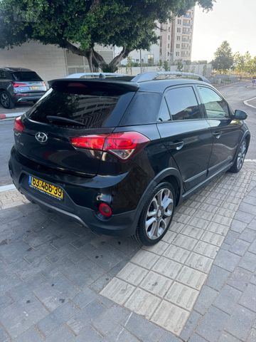 יונדאי I20 קרוס