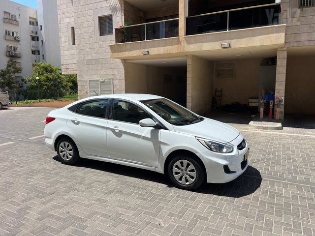 יונדאי אקסנט i25