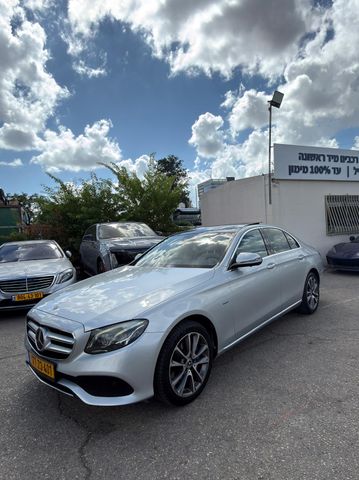 מודעת רכב מרצדס-בנץ E-class