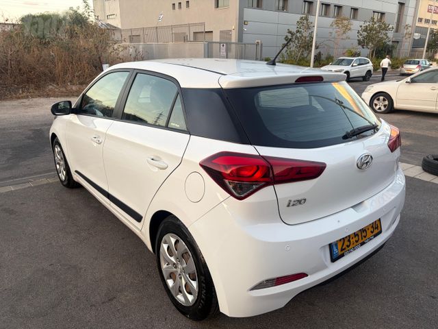 יונדאי i20