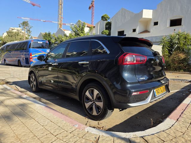 קיה נירו