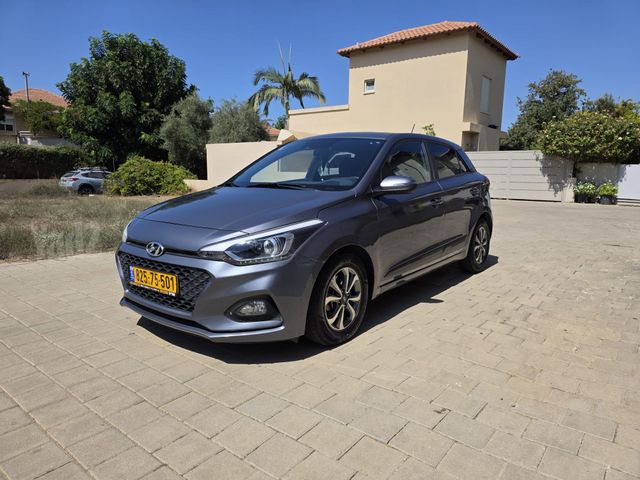 יונדאי i20