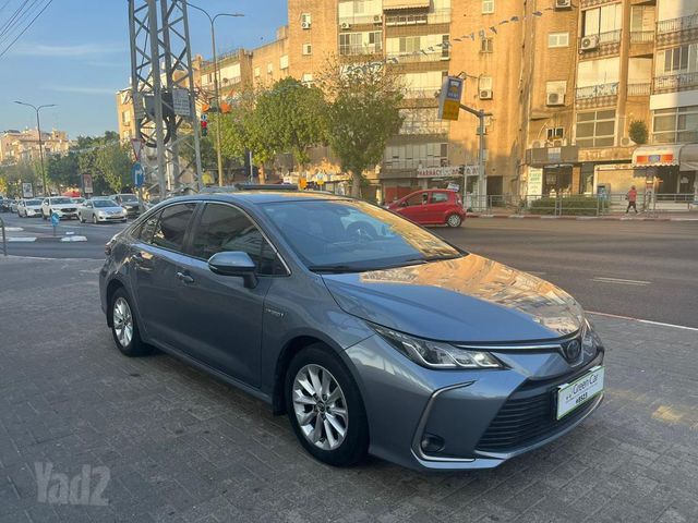 טויוטה קורולה
