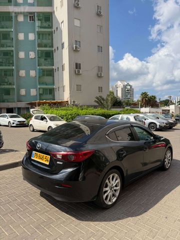 מודעת רכב מאזדה 3 2