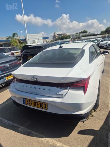 יונדאי אלנטרה