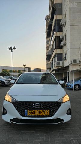 יונדאי אקסנט i25