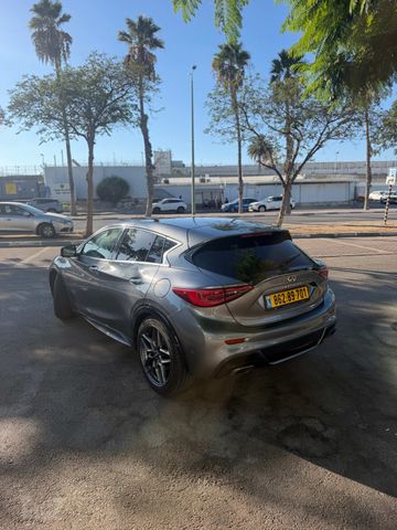 אינפיניטי Q30
