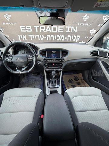 יונדאי איוניק