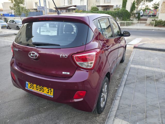 יונדאי i10