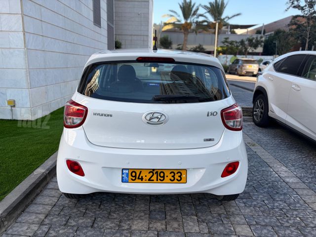 יונדאי i10