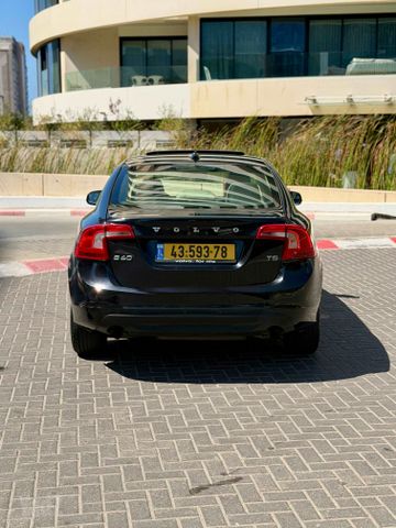 וולוו S60