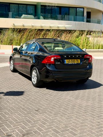 וולוו S60