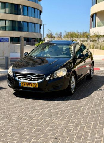 וולוו S60