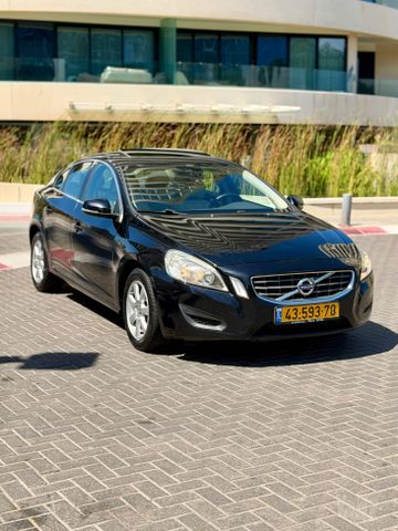 S60 Active אוט׳ בנזין 2.0 (240 כ״ס)