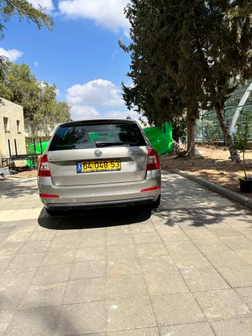 סקודה אוקטביה