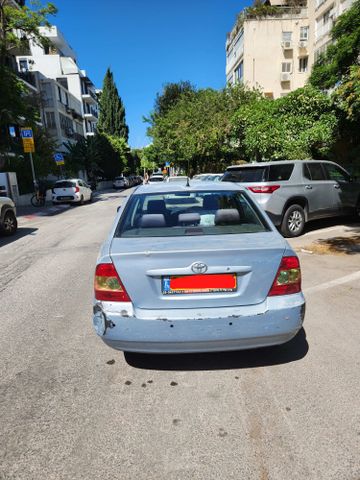 טויוטה קורולה