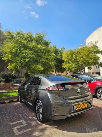 יונדאי איוניק