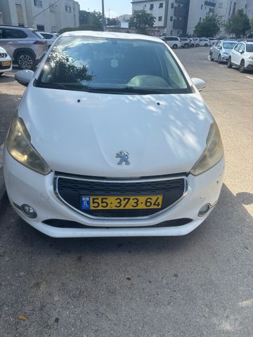 פיג'ו 208
