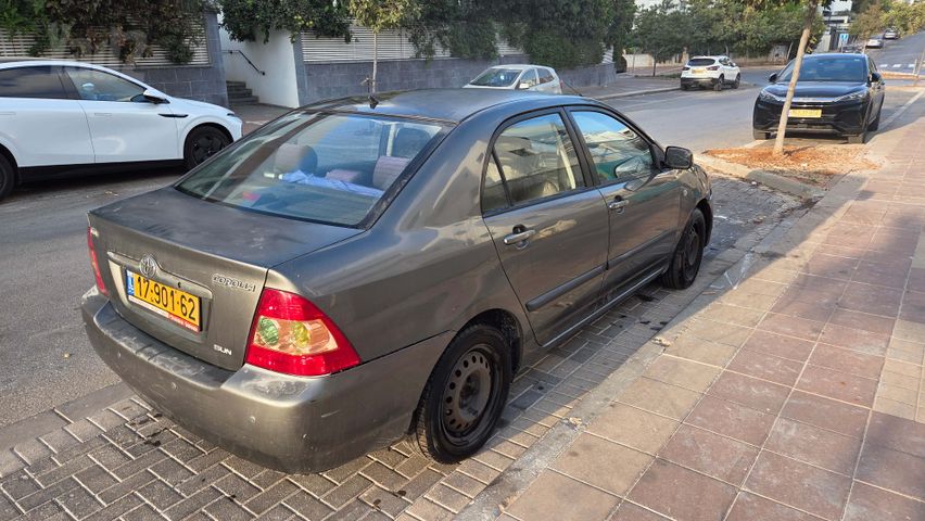 מודעת רכב טויוטה קורולה