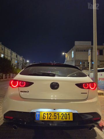 מאזדה 3
