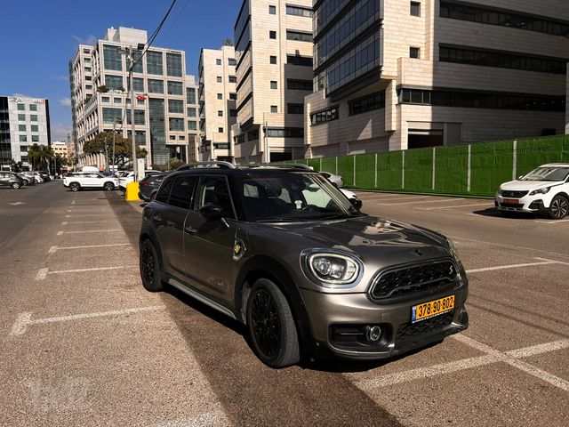 מודעת רכב מיני קאנטרימן