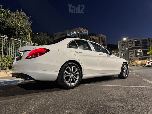 מודעת רכב מרצדס-בנץ C-class