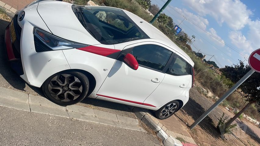 טויוטה אייגו