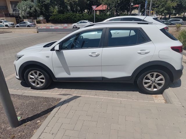 קיה סטוניק