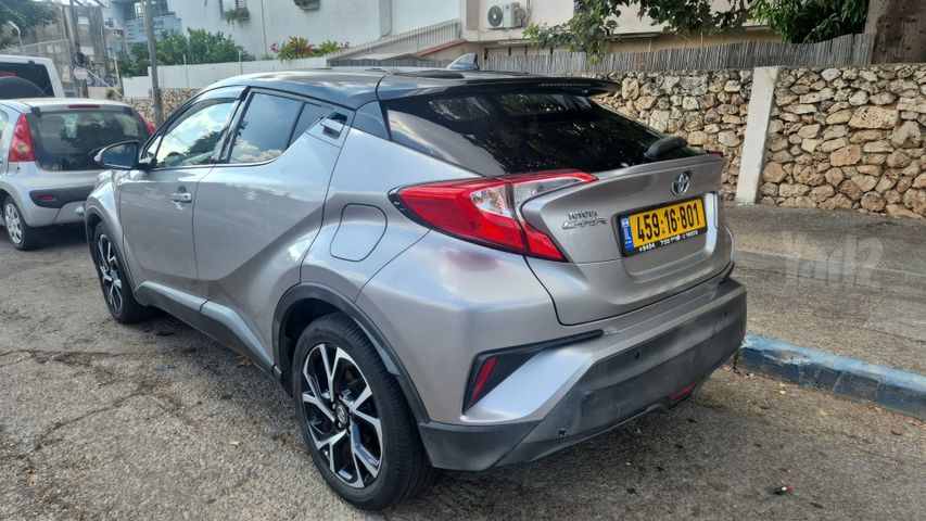 טויוטה C-HR