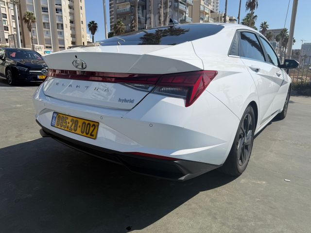 יונדאי אלנטרה