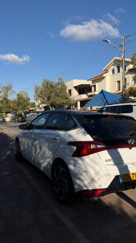 יונדאי i20