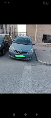 מודעת רכב טויוטה ורסו