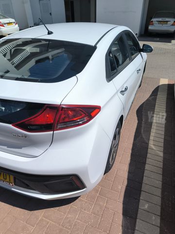 יונדאי איוניק