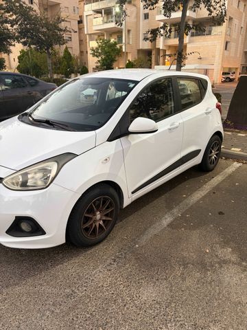 יונדאי i10