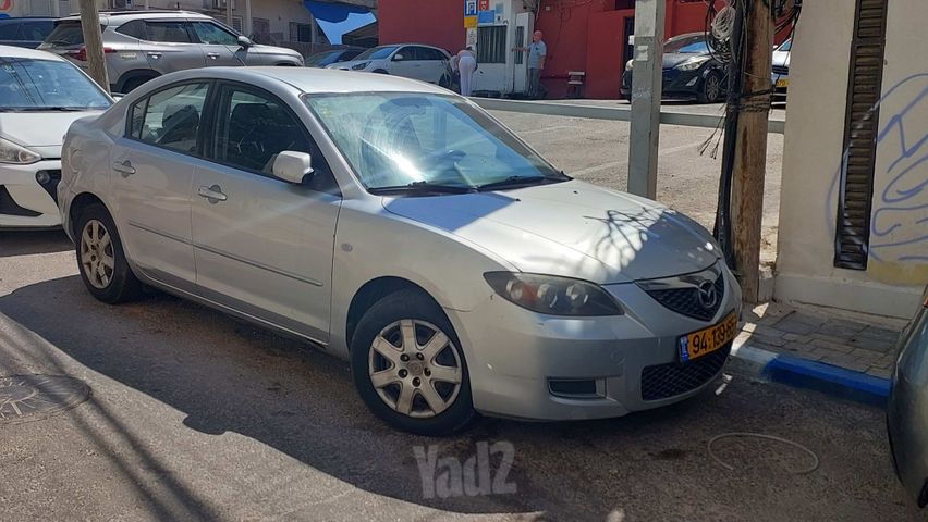 מודעת רכב מאזדה 3