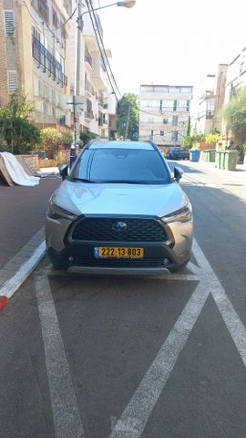 מודעת רכב טויוטה קורולה קרוס