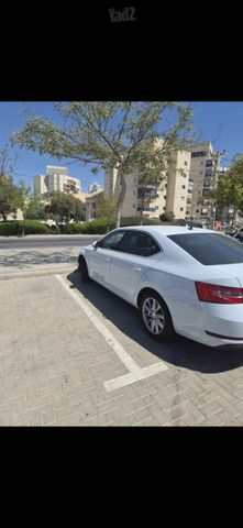 סקודה סופרב