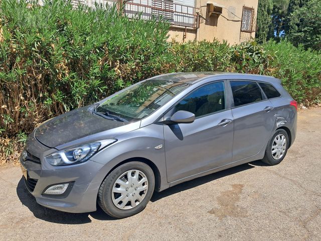 יונדאי i30
