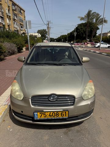 יונדאי אקסנט i25