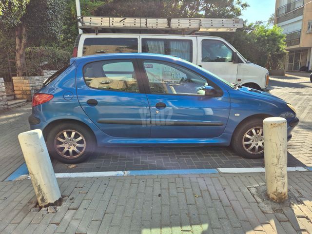 מודעת רכב פיג'ו 206