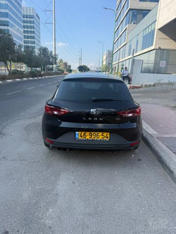 מודעת רכב סיאט לאון