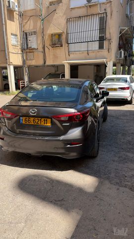 מאזדה 3