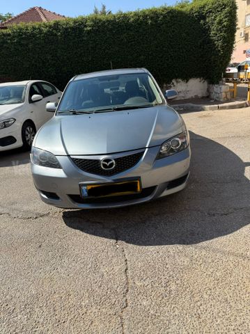 מודעת רכב מאזדה 3