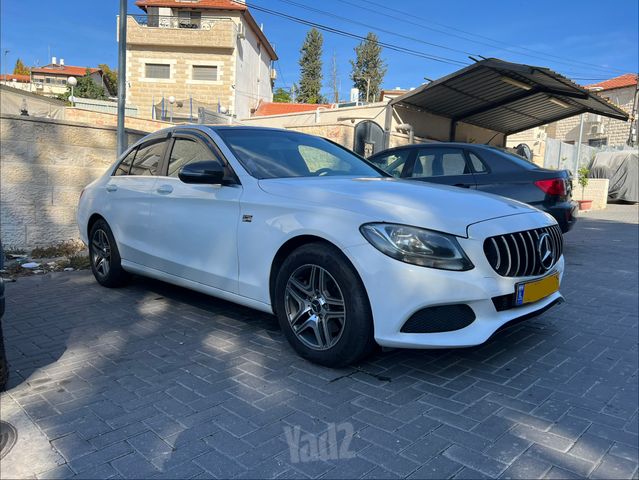 מודעת רכב מרצדס-בנץ C-class